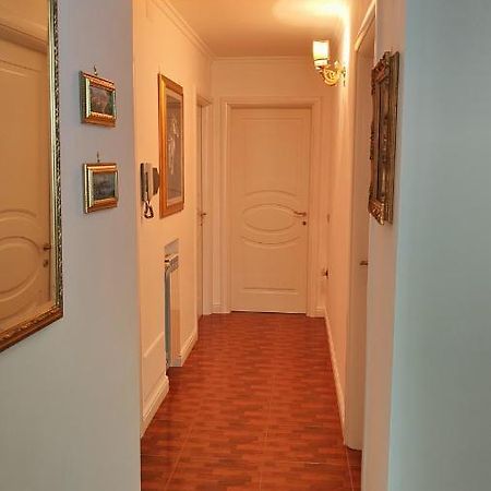 La Famiglia Hotell Pollena Trocchia Exteriör bild