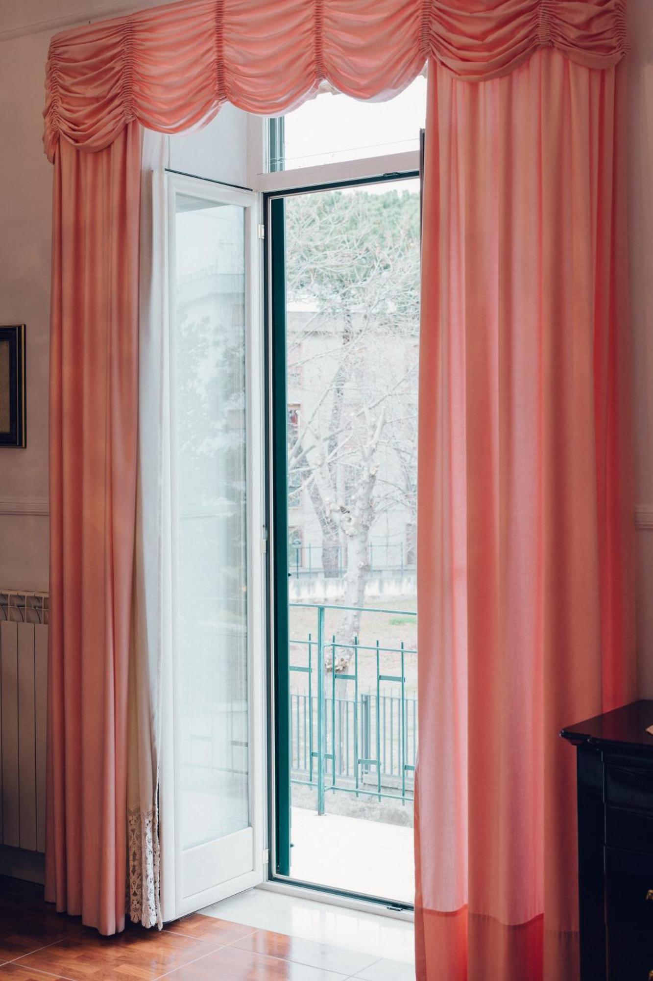 La Famiglia Hotell Pollena Trocchia Exteriör bild